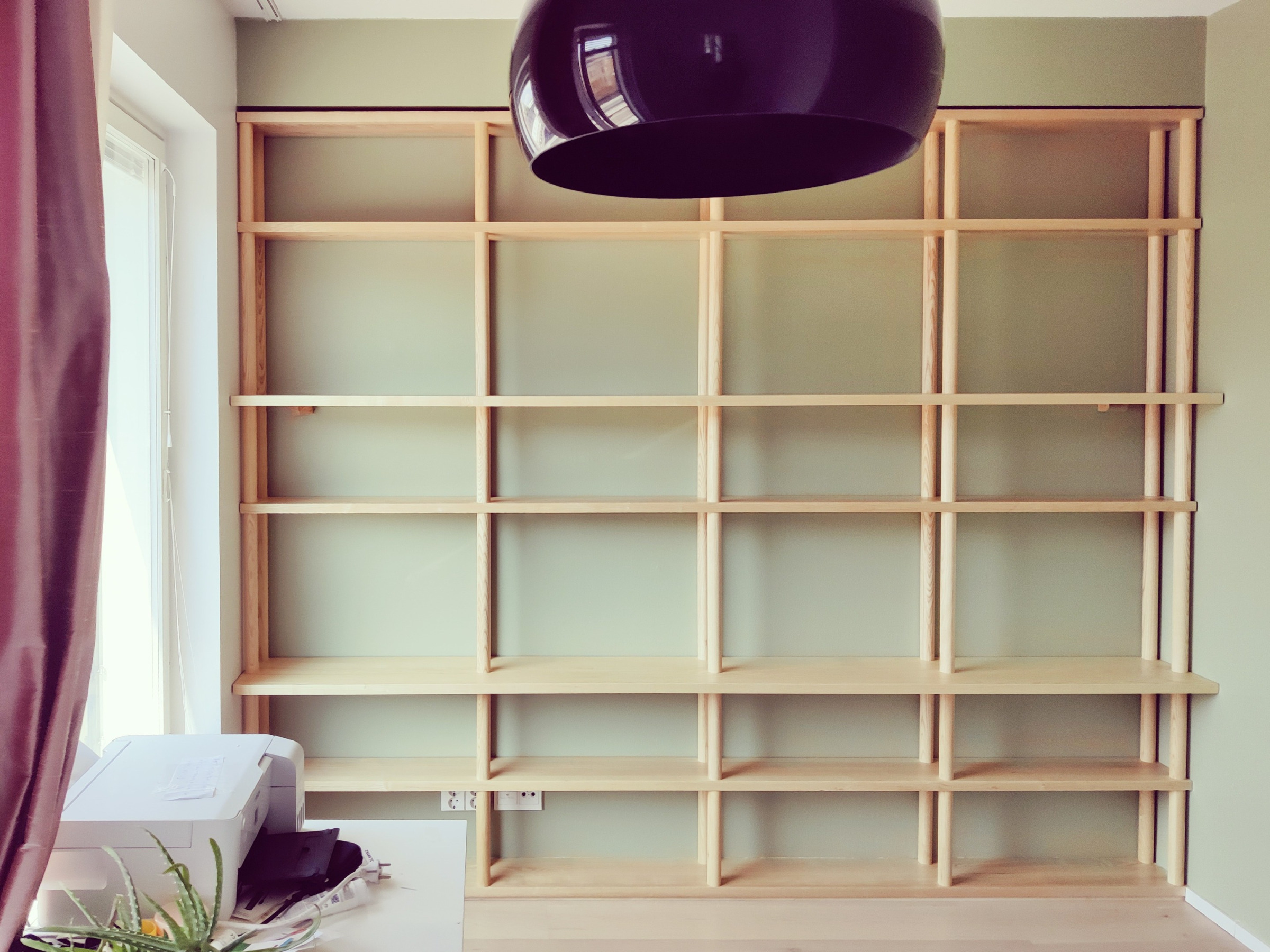 Kirjahylly saarnesta pyörökepeillä